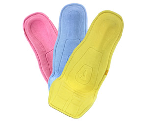 Momby feeding seat is an innovative light-weight (180g) baby feeing seat that can support your baby’...